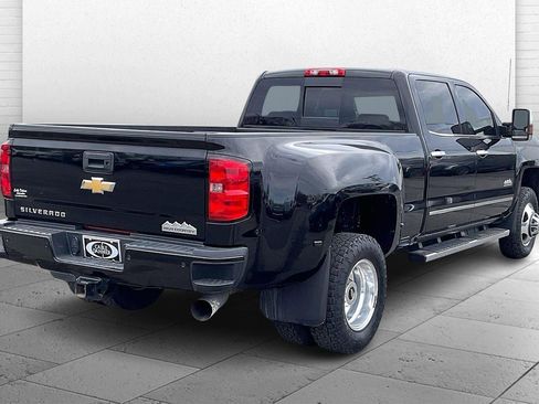 Used 2019 Chevrolet Silverado 3500 High Country w/ Duramax Plus Package image 13