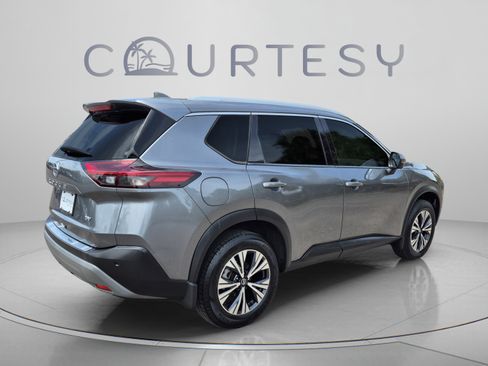 Certified 2021 Nissan Rogue SV w/ Premium Package FWD image 7