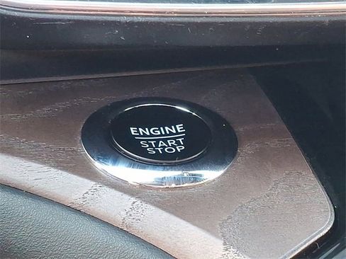 Used 2022 Ford Explorer Platinum w/ Equipment Group 601A image 24