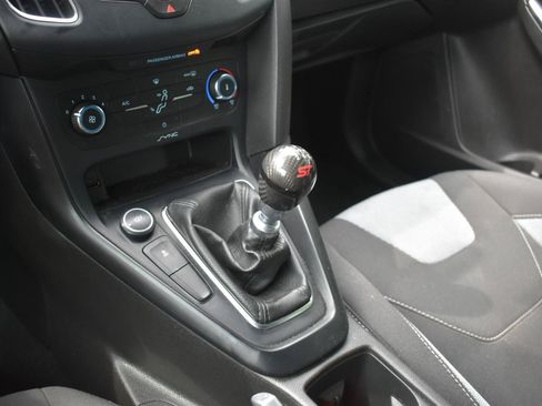 Used 2016 Ford Focus ST FWD image 23