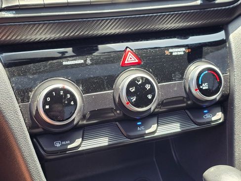 Used 2019 Hyundai Elantra Sport w/ Cargo Package image 29