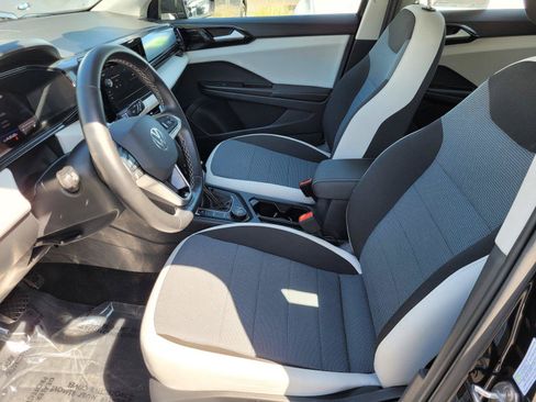 Certified 2025 Volkswagen Taos S AWD/4WD image 18