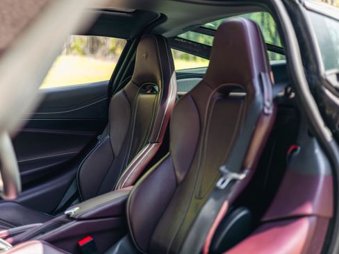 Used 2018 McLaren 720S Performance RWD image 81