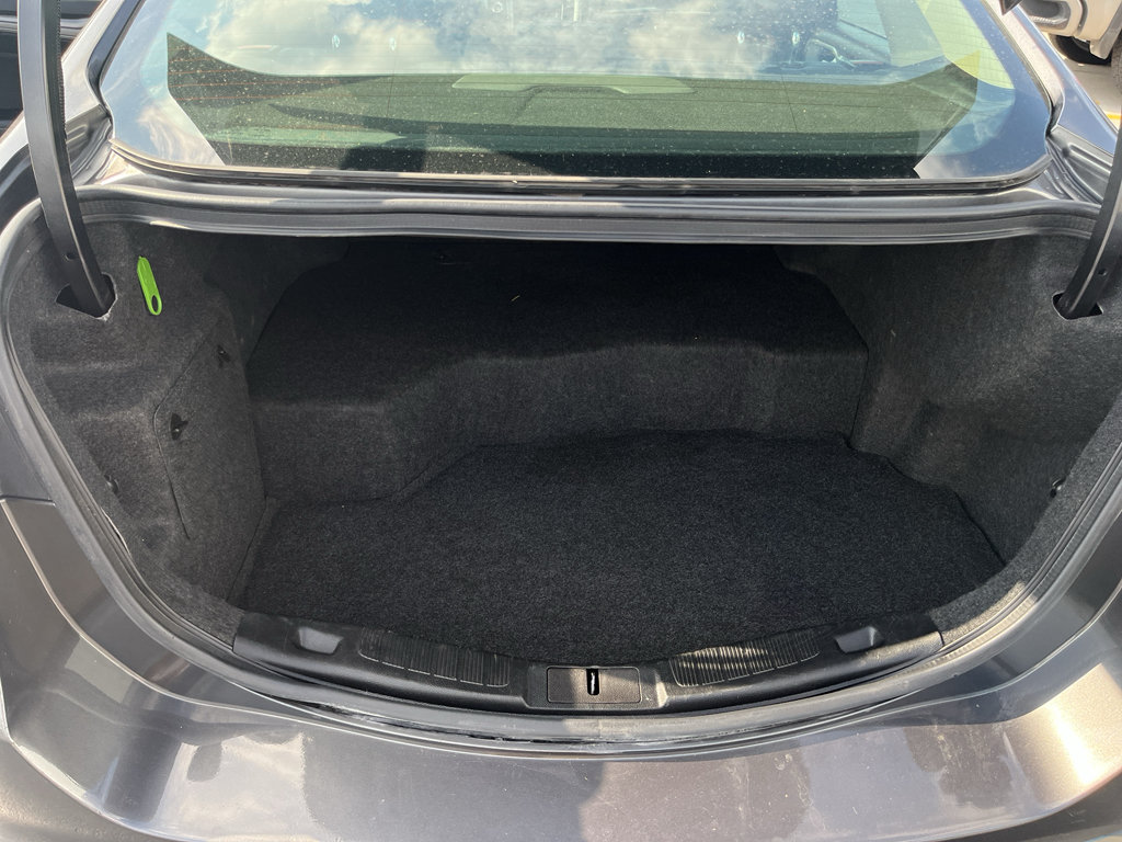 Used 2018 Ford Fusion SE FWD image 34