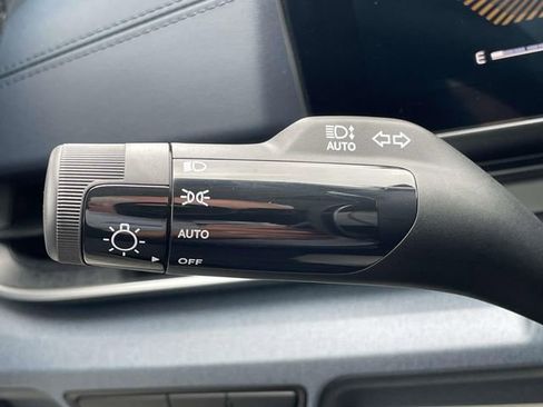 New 2026 Kia Carnival EX image 32