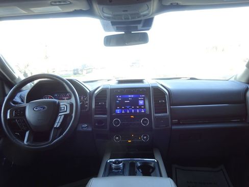 Used 2020 Ford Expedition XLT w/ Equipment Group 202A RWD image 25