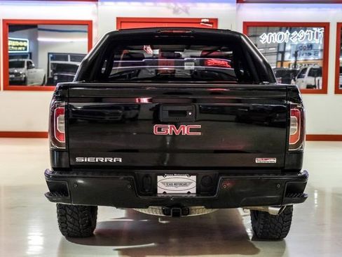 Used 2018 GMC Sierra 1500 SLT w/ All Terrain X Package image 11