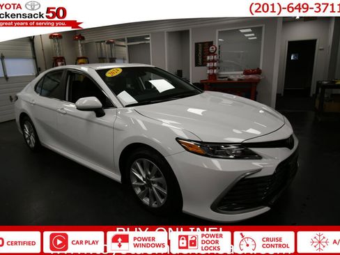 Certified 2024 Toyota Camry LE image 1
