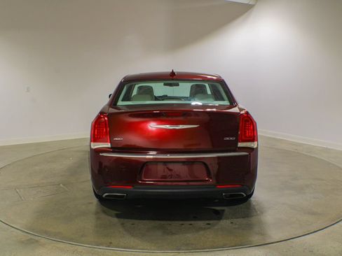 Used 2015 Chrysler 300 Limited w/ Driver Convenience Group AWD/4WD image 4