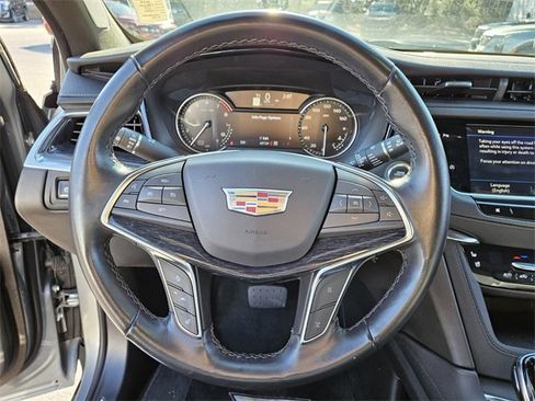 Used 2023 Cadillac XT5 Premium Luxury image 25