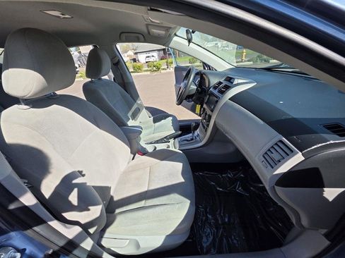 Used 2013 Toyota Corolla LE FWD image 14