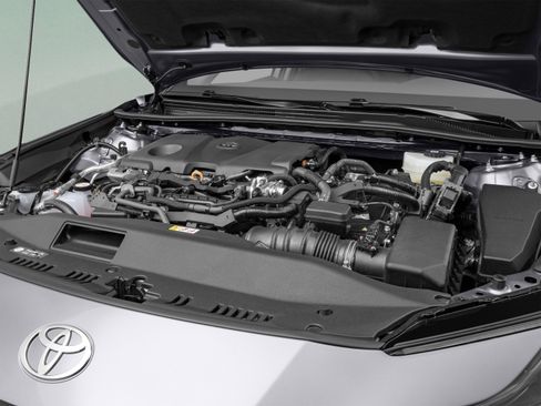 Certified 2025 Toyota Camry XLE FWD image 15