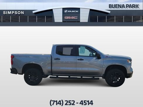 Used 2025 Chevrolet Silverado 1500 LT Trail Boss w/ Protection Package AWD/4WD image 9