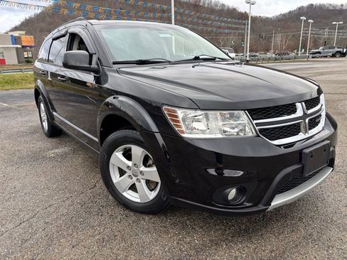 Used 2012 Dodge Journey SXT w/ Flexible Seating Group image 5
