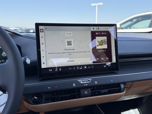 New 2026 Lexus ES 350e FWD image 25