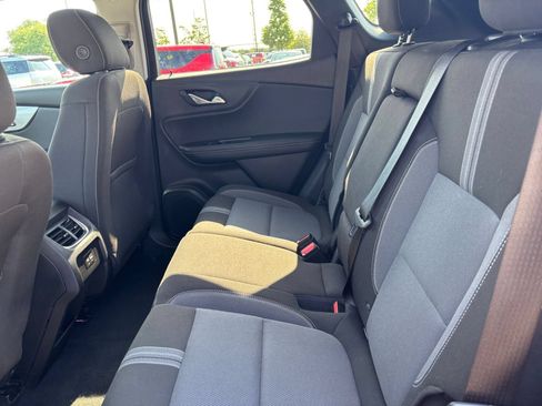 Used 2025 Chevrolet Blazer LT FWD image 20