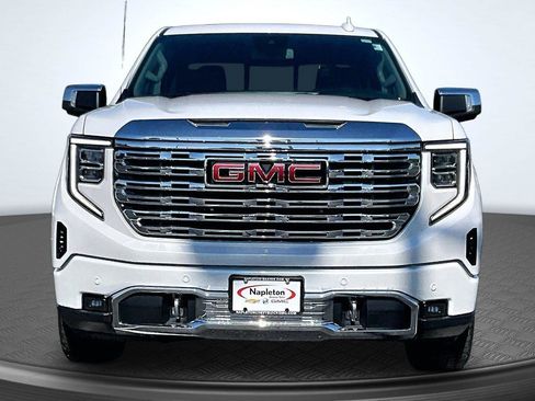 Used 2023 GMC Sierra 1500 Denali AWD/4WD image 3