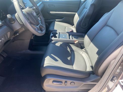 Certified 2026 Honda Odyssey EX-L image 34