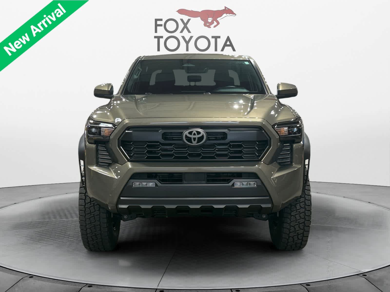 Used 2024 Toyota Tacoma TRD Off-Road AWD/4WD image 9