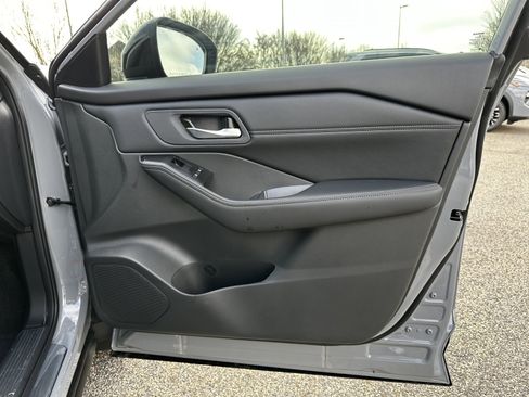 New 2026 Nissan Rogue SV image 14