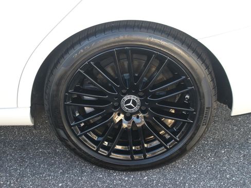 Used 2024 Mercedes-Benz C 300 4MATIC Sedan image 36