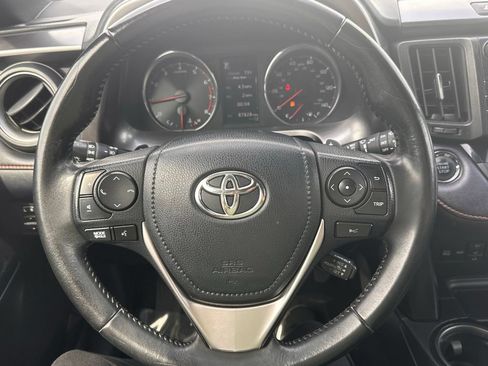 Used 2018 Toyota RAV4 SE w/ Power Extra Value Package AWD/4WD image 27