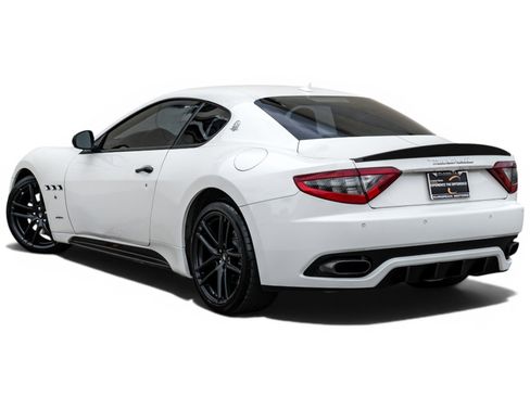 Used 2015 Maserati GranTurismo Sport RWD image 9