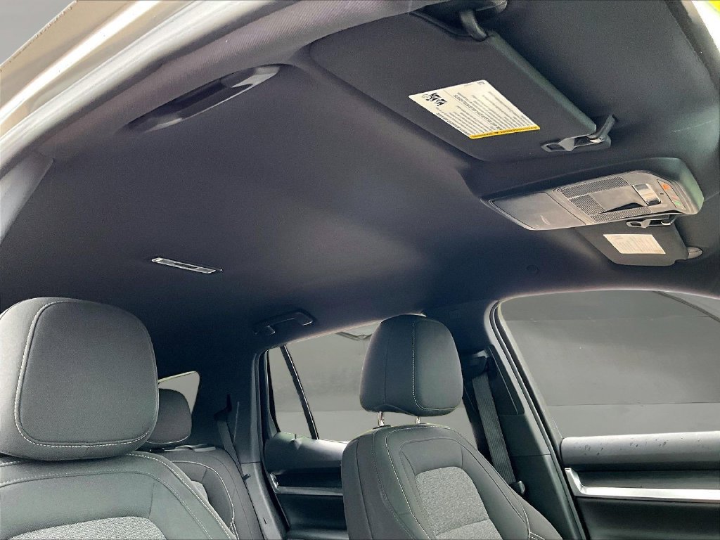 Used 2025 GMC Terrain Elevation AWD/4WD image 31