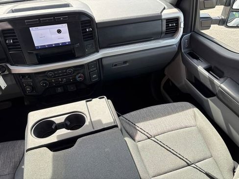 Used 2024 Ford F250 XLT AWD/4WD image 21