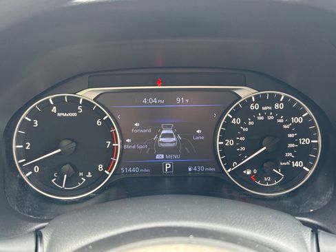 Used 2025 Nissan Altima 2.5 SV FWD image 36
