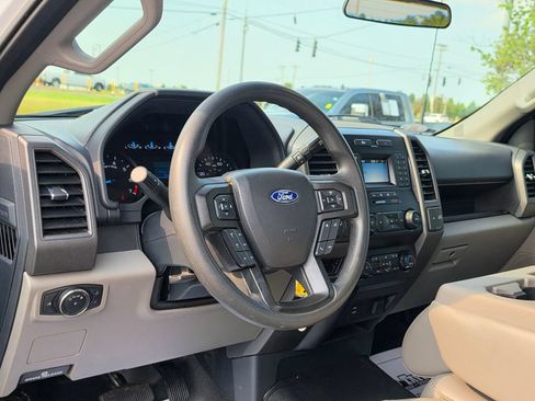 Used 2022 Ford F250 XL w/ Power Equipment Group AWD/4WD image 12