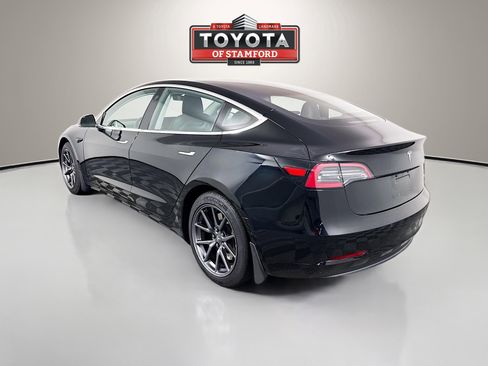 Used 2018 Tesla Model 3 RWD image 5