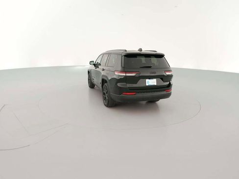 New 2025 Jeep Grand Cherokee L Laredo image 9