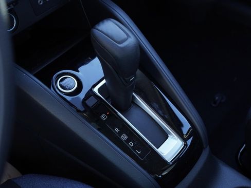 New 2025 Nissan Versa SV image 13