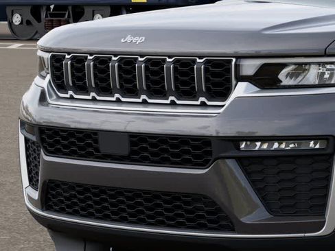 New 2026 Jeep Grand Cherokee Limited image 11