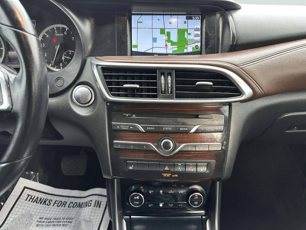 Used 2017 INFINITI QX30 Premium w/ Navigation Package AWD/4WD image 25
