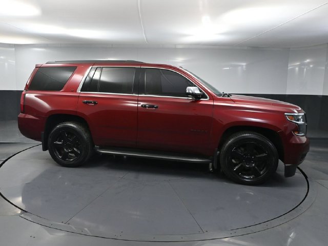 Used 2016 Chevrolet Tahoe LT w/ Luxury Package AWD/4WD image 2