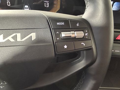 Used 2026 Kia Sportage EX image 28