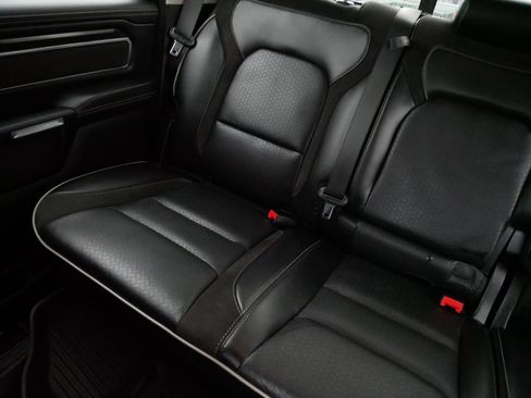 Used 2022 RAM 1500 Laramie AWD/4WD image 12