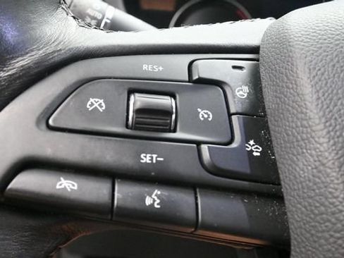 Used 2019 Cadillac XT4 Premium Luxury AWD/4WD image 21