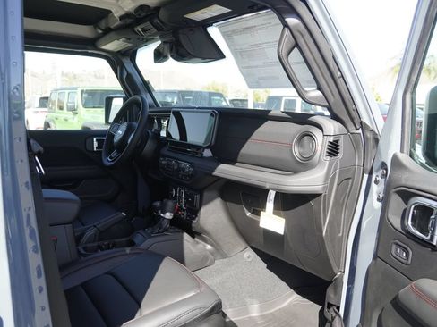New 2026 Jeep Gladiator Rubicon AWD/4WD image 30