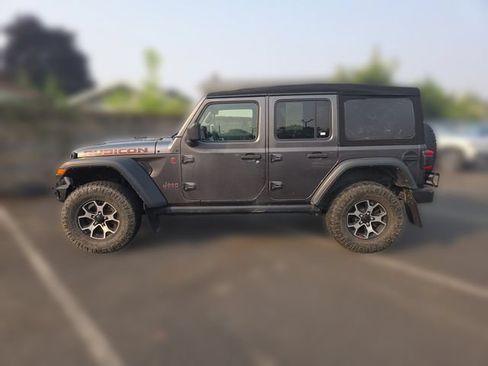 Used 2022 Jeep Wrangler Unlimited Rubicon w/ LED Lighting Group AWD/4WD image 4
