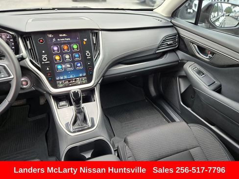 Used 2025 Subaru Outback Premium AWD/4WD image 16