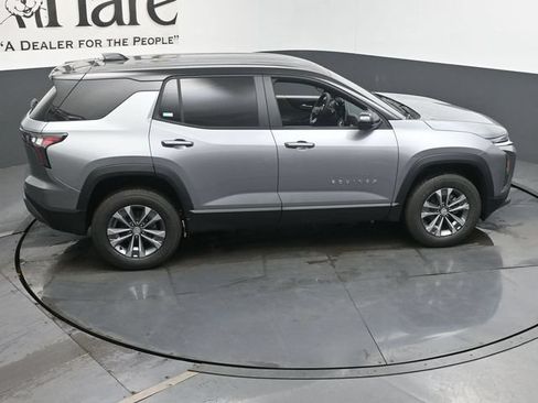 New 2026 Chevrolet Equinox LT w/ Convenience Package II FWD image 17