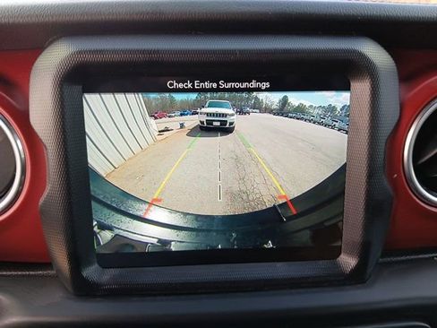 Used 2018 Jeep Wrangler Unlimited Rubicon image 39