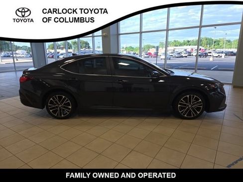 Used 2025 Toyota Camry XLE FWD image 7