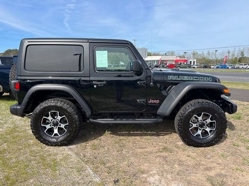 Used 2022 Jeep Wrangler Rubicon w/ Cold Weather Group AWD/4WD image 7