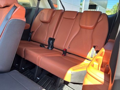 Used 2024 Kia Carnival SX Prestige FWD image 17