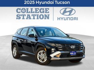 Used 2025 Hyundai Tucson SE video 1