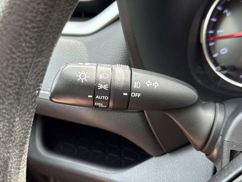 Used 2020 Toyota RAV4 XLE w/ Convenience Package AWD/4WD image 27